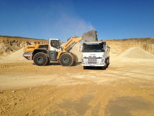 General Purpose Bucket BA CAulkett witth Lorry