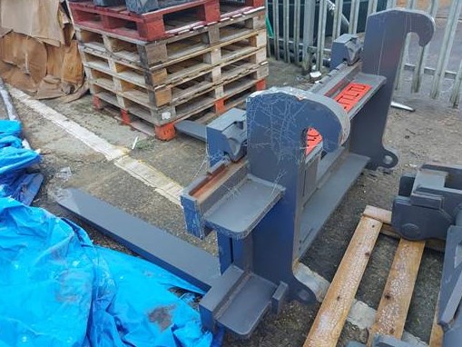 4000Kg pallet forks and frame to suit quick hitch