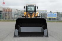 BA Caulkett High Tip Bucket on Hyundai