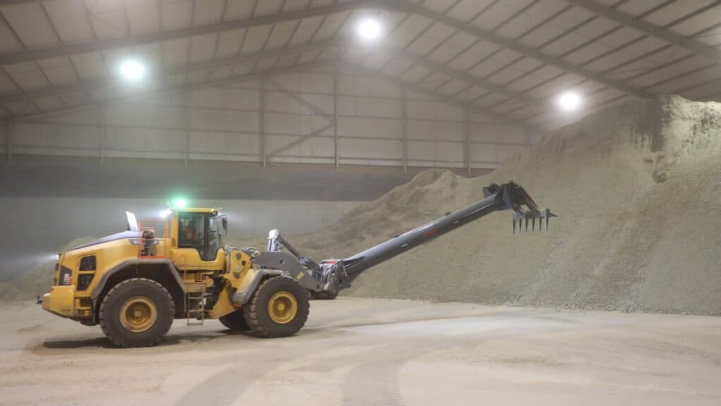 ba_caulket_rake_pusher_side_on_in_storage_bay_