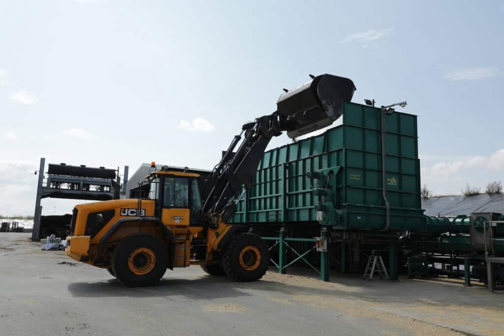 BAC High Tip Ultra Bucket on Liebherr 546 at AD plant