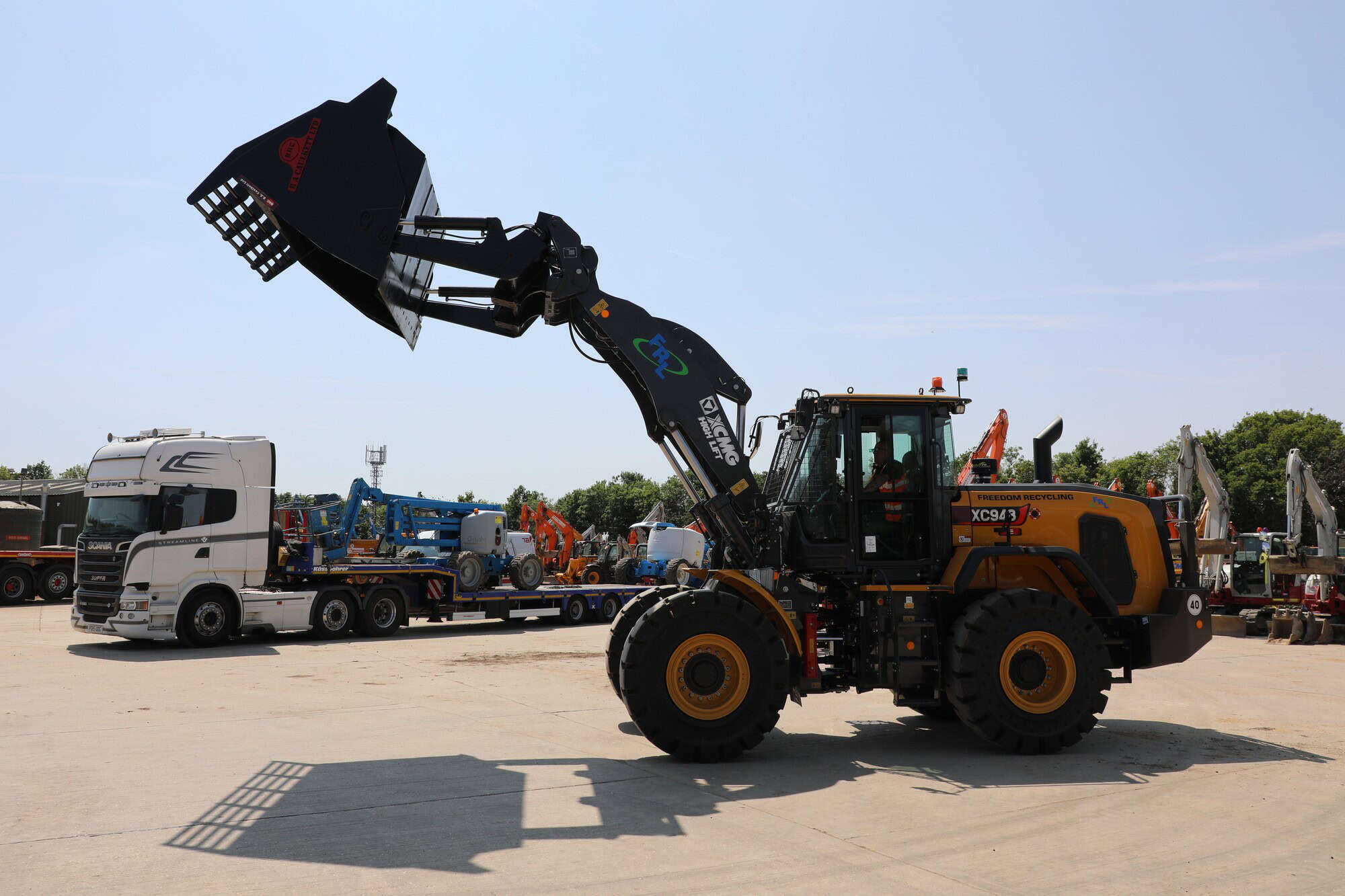 BACHigh Tip Bucket on XCMG XC948 lhs bucket move sequence