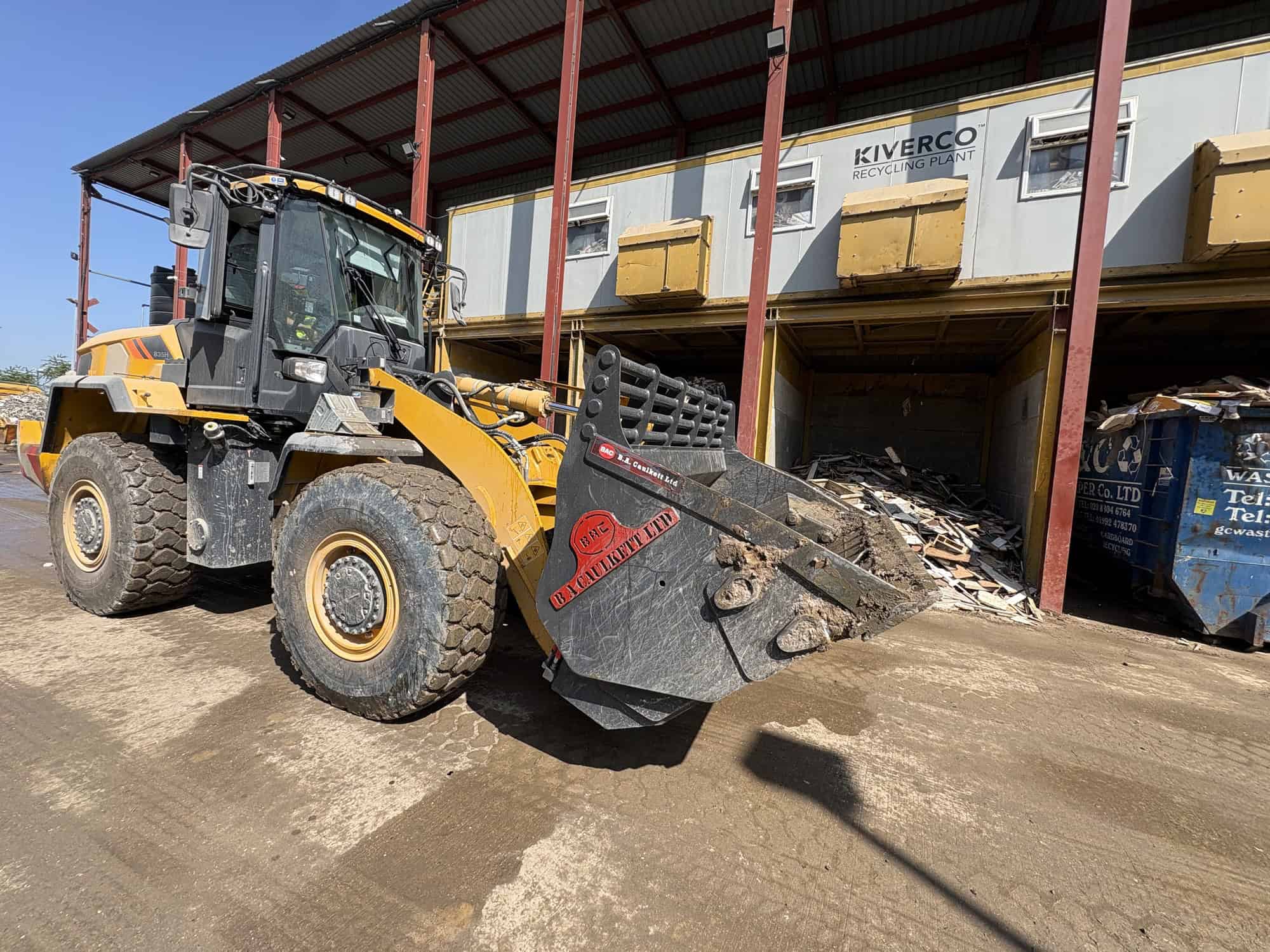 BA Caulkett High Tip Bucket on LiuGong Wheel Loader