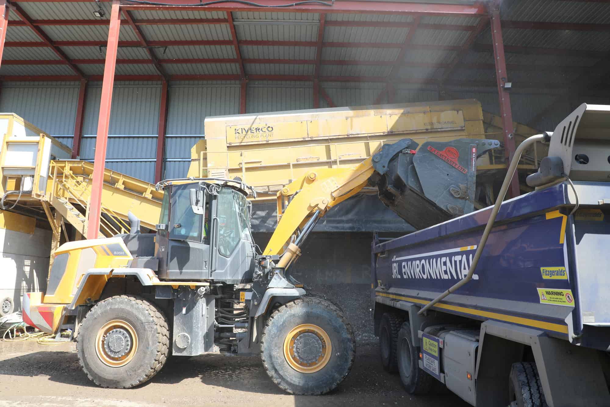 BA Caulkett High Tip Bucket on LiuGong Wheel Loader