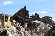BA Caulkett High Tip Bucket on XCMG XC948 Wheel Loader