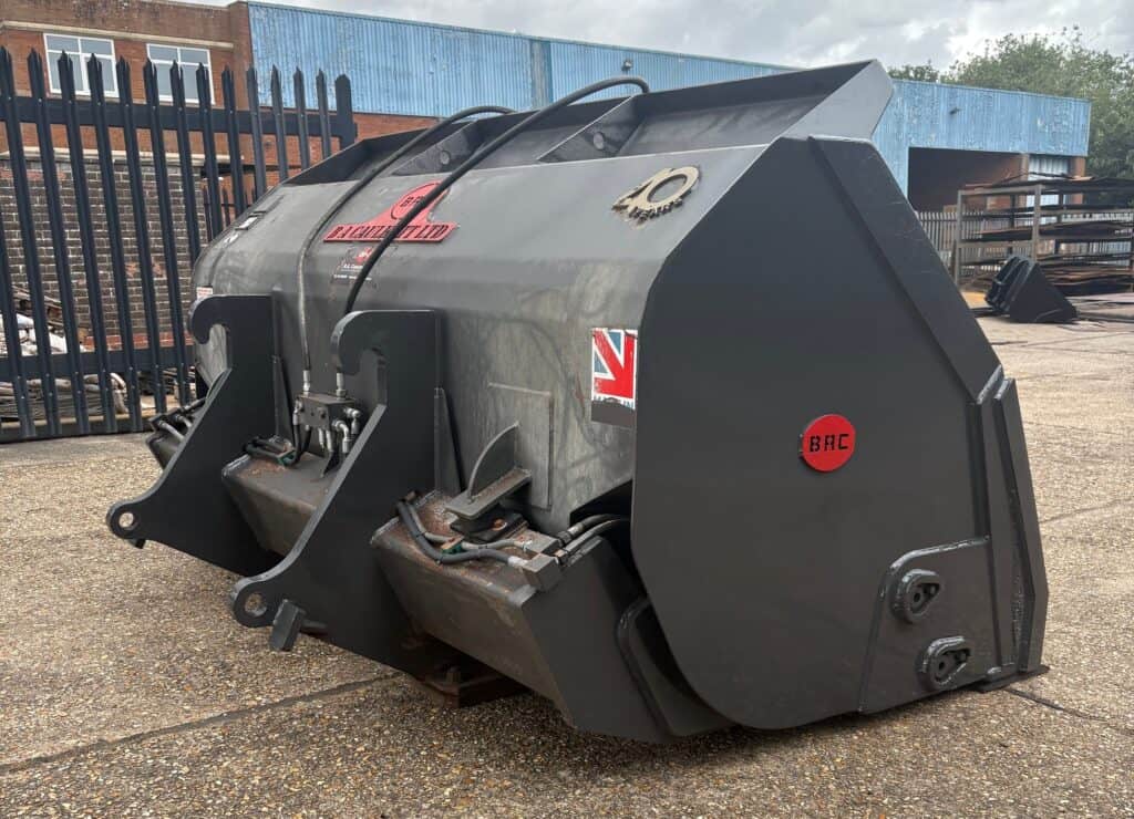BAC Used 3m High Tip Bucket
