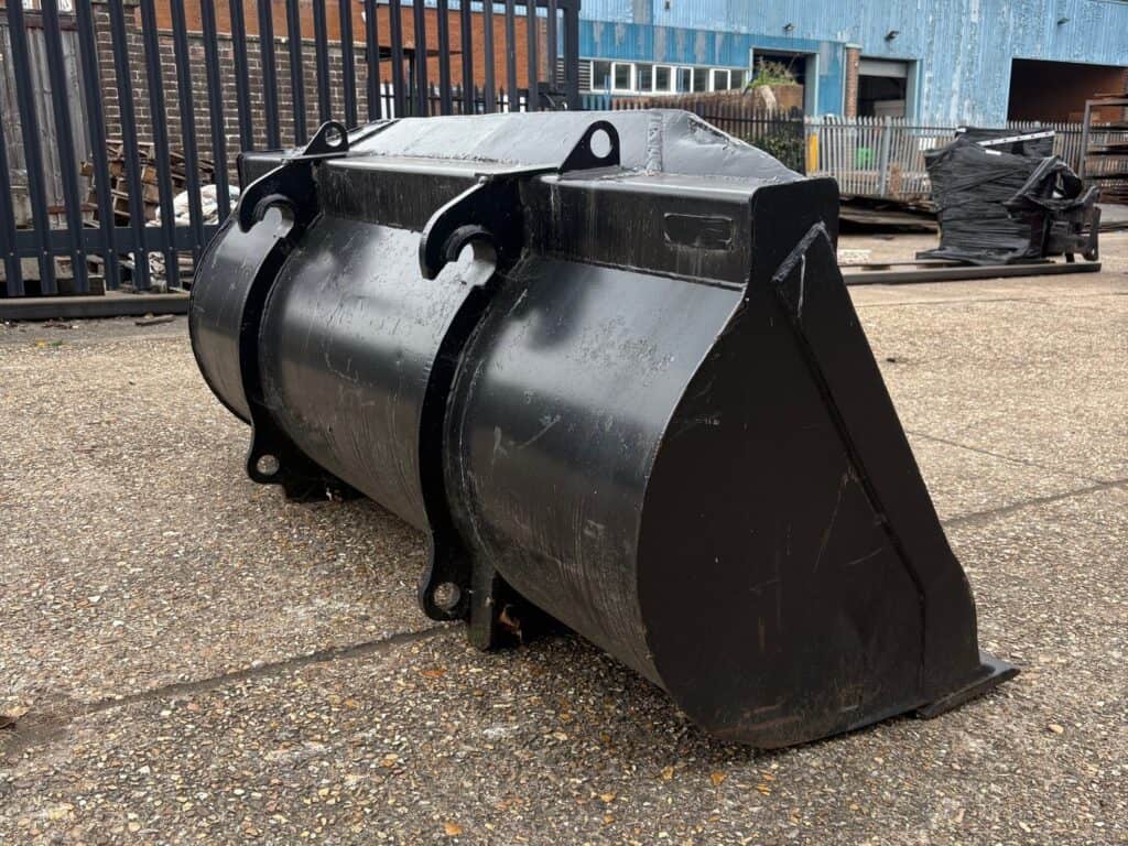 General Purpose Bucket 1.2m3 BA Caulkett