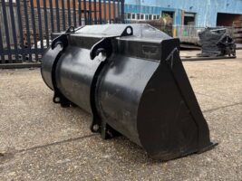General Purpose Bucket 1.2m3 BA Caulkett