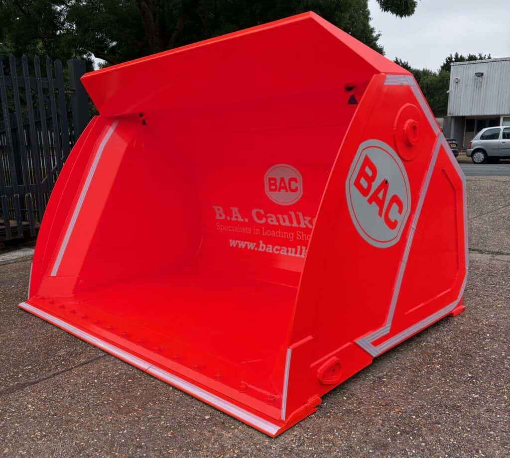 HIgh Tip Bucket 5.5m3 High Viz BA Caulkett