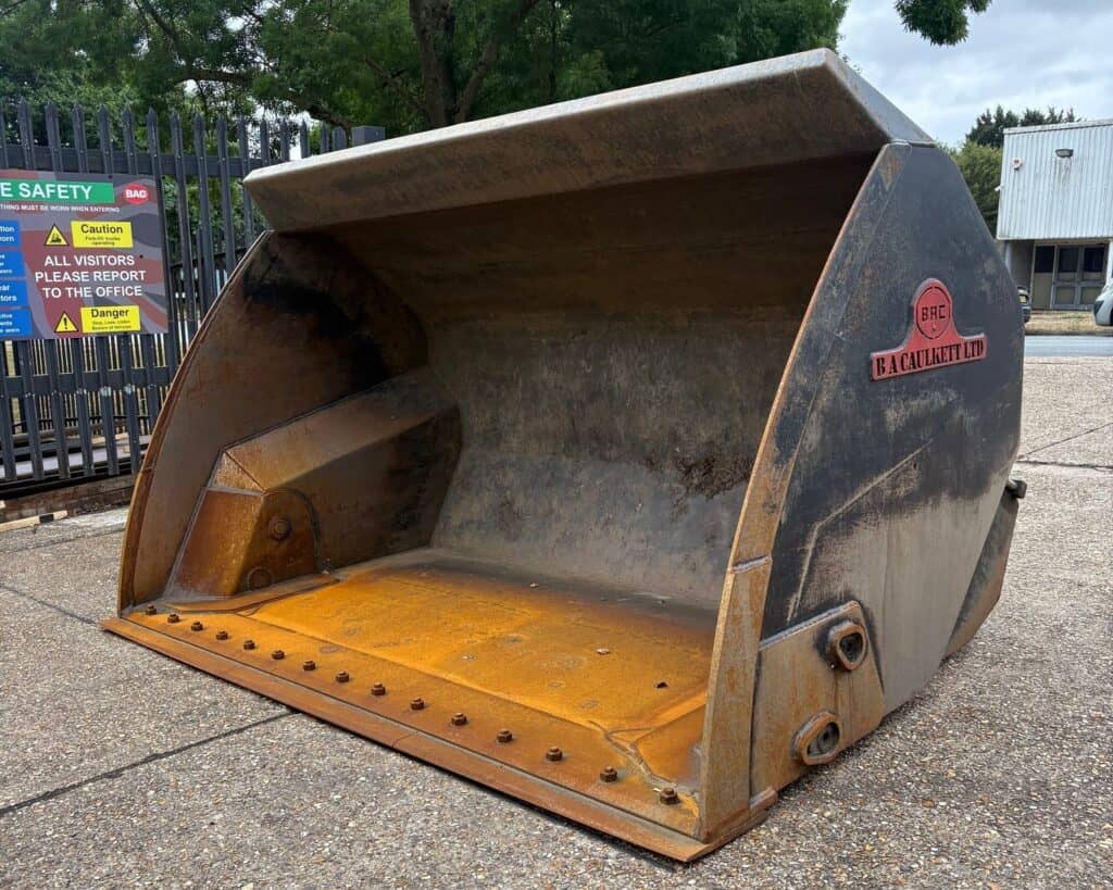 Used BAC High Tip Bucket 5.5m