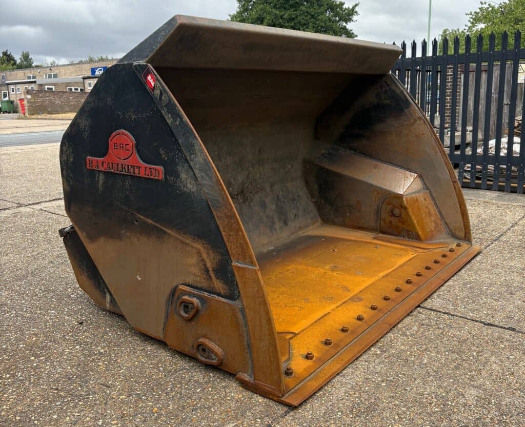 Used BAC High Tip Bucket 5.5m