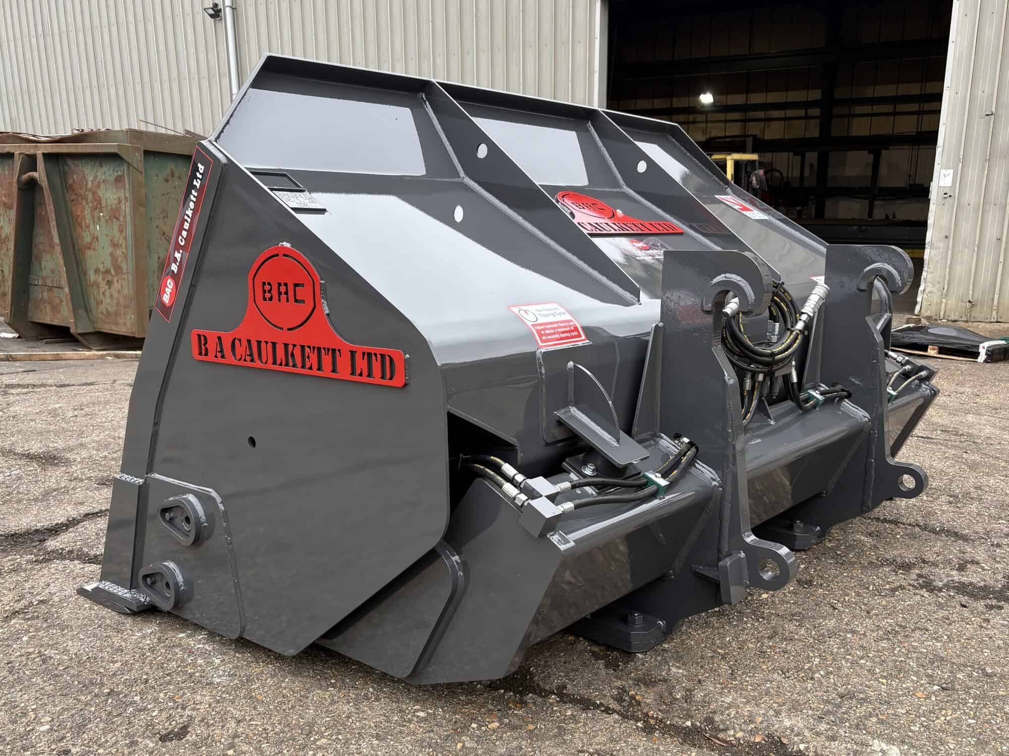 BAC High Tip Bucket 25m hardox in wear areas back left