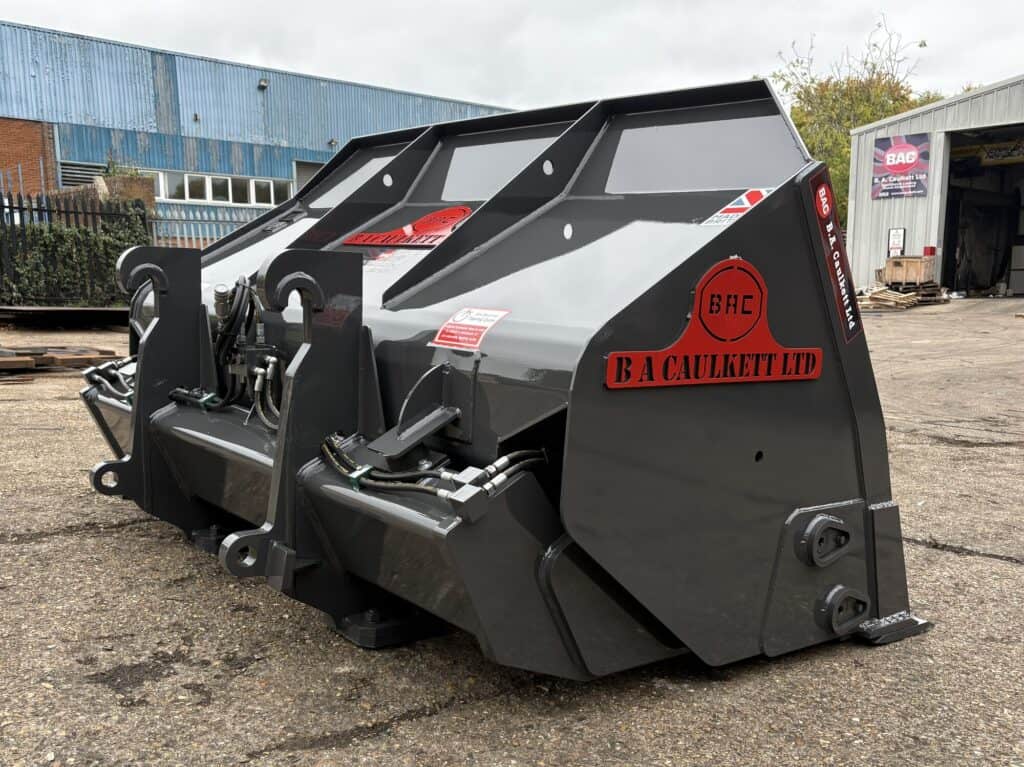 BAC High Tip Bucket 25m hardox in wear areas back right - Loading Shovel Attachments
