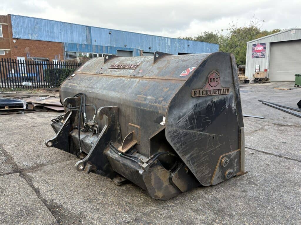 BAC used 5m3 High Tip Bucket back rhs Oct 2025