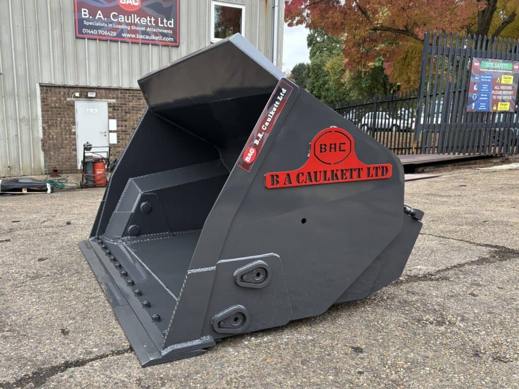 BAC used High Tip Bucket 25m hardox in wear areas front left