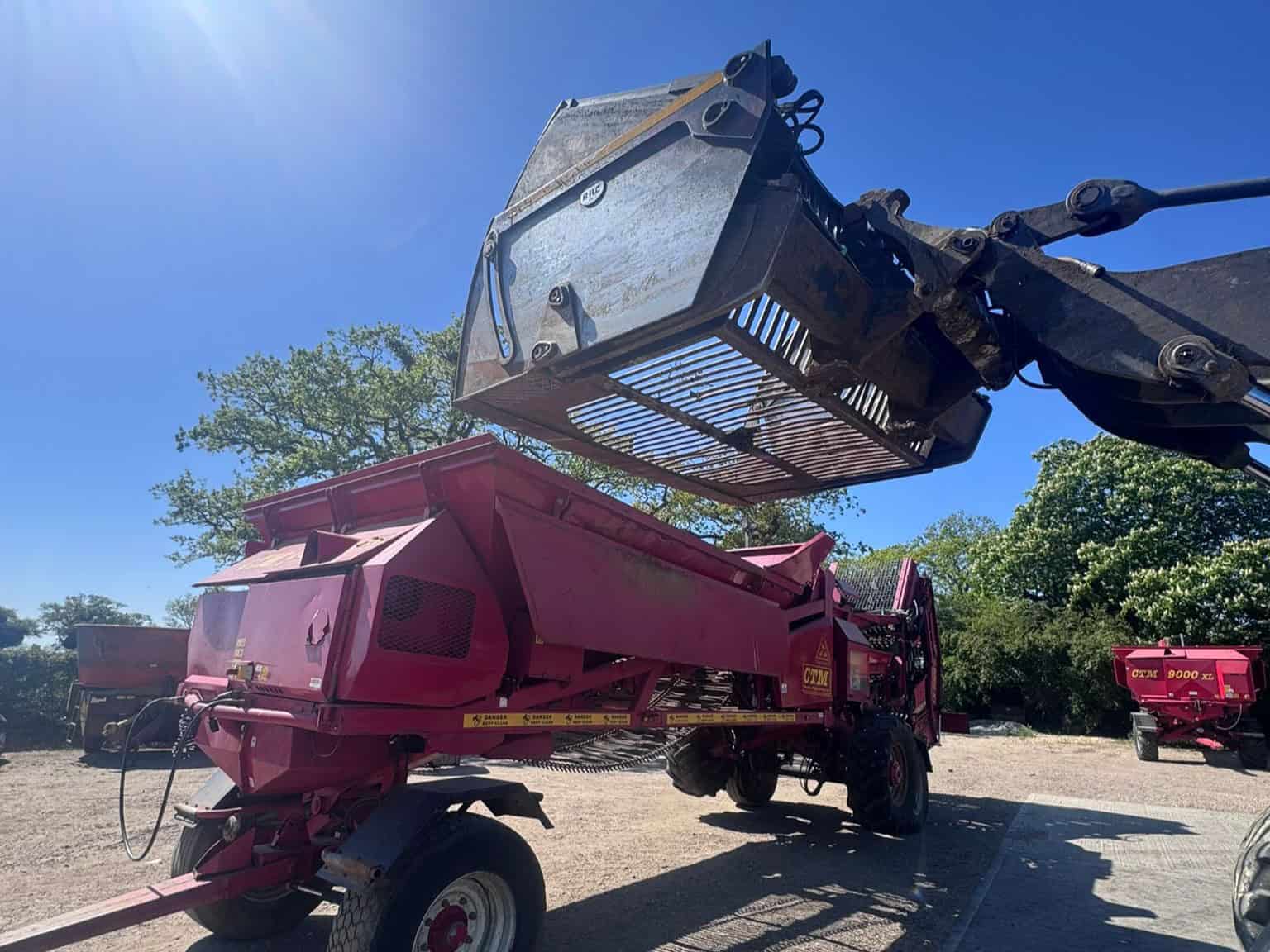 BAC 2242 bucket B. A. Caulkett 9