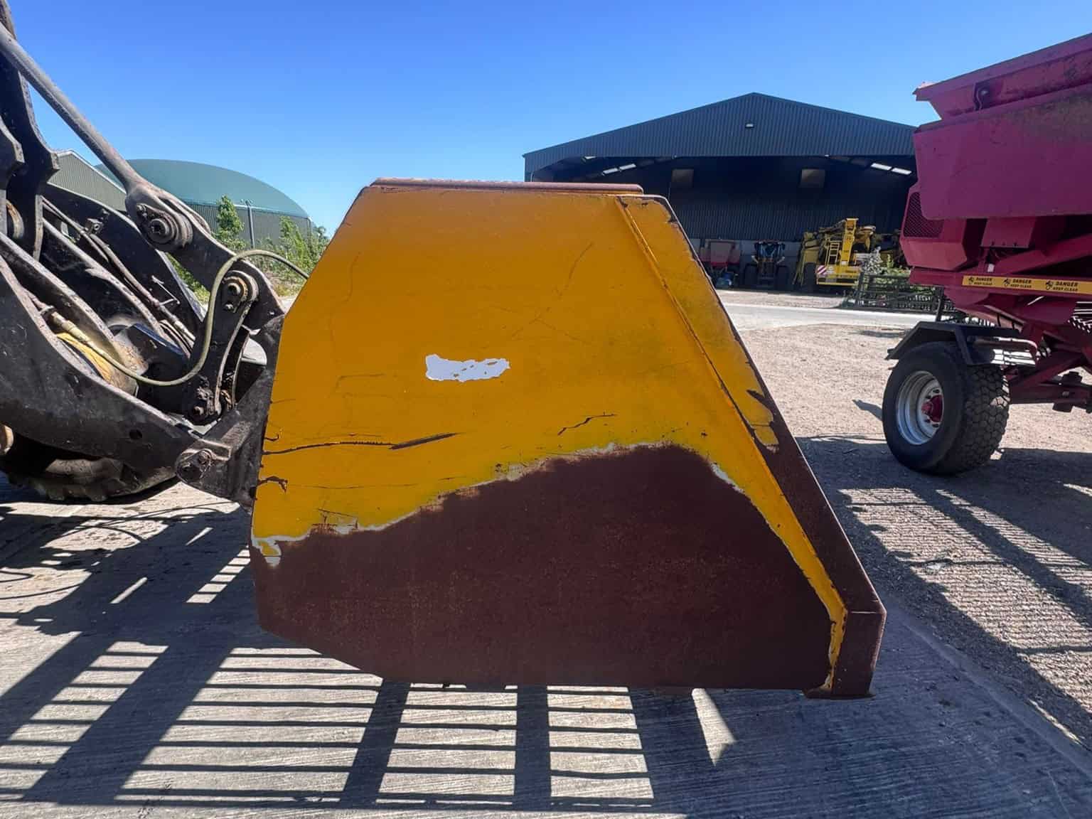 Suton Bucket 5 B.A. Caulkett
