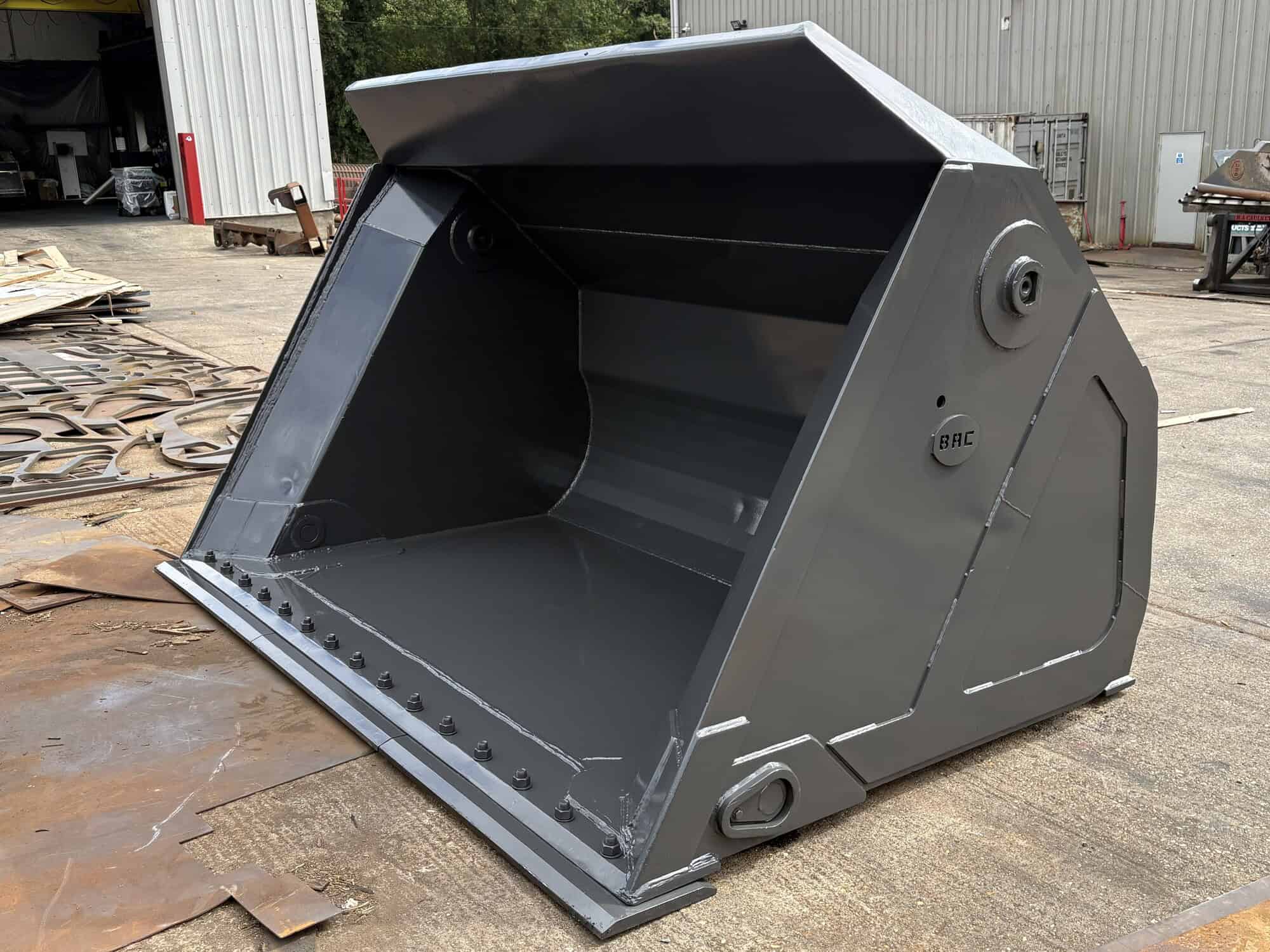 4.5m3 High Tip Bucket used BA Caulkett front lhs